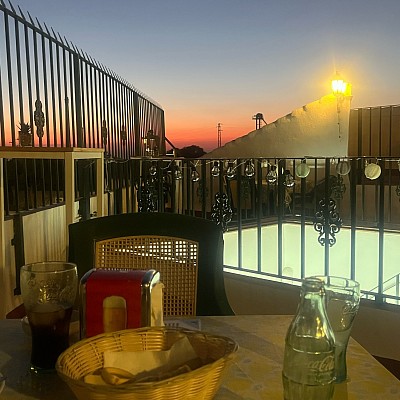 Un lugar único y mágico para disfrutar de los platos y tapas de este bar